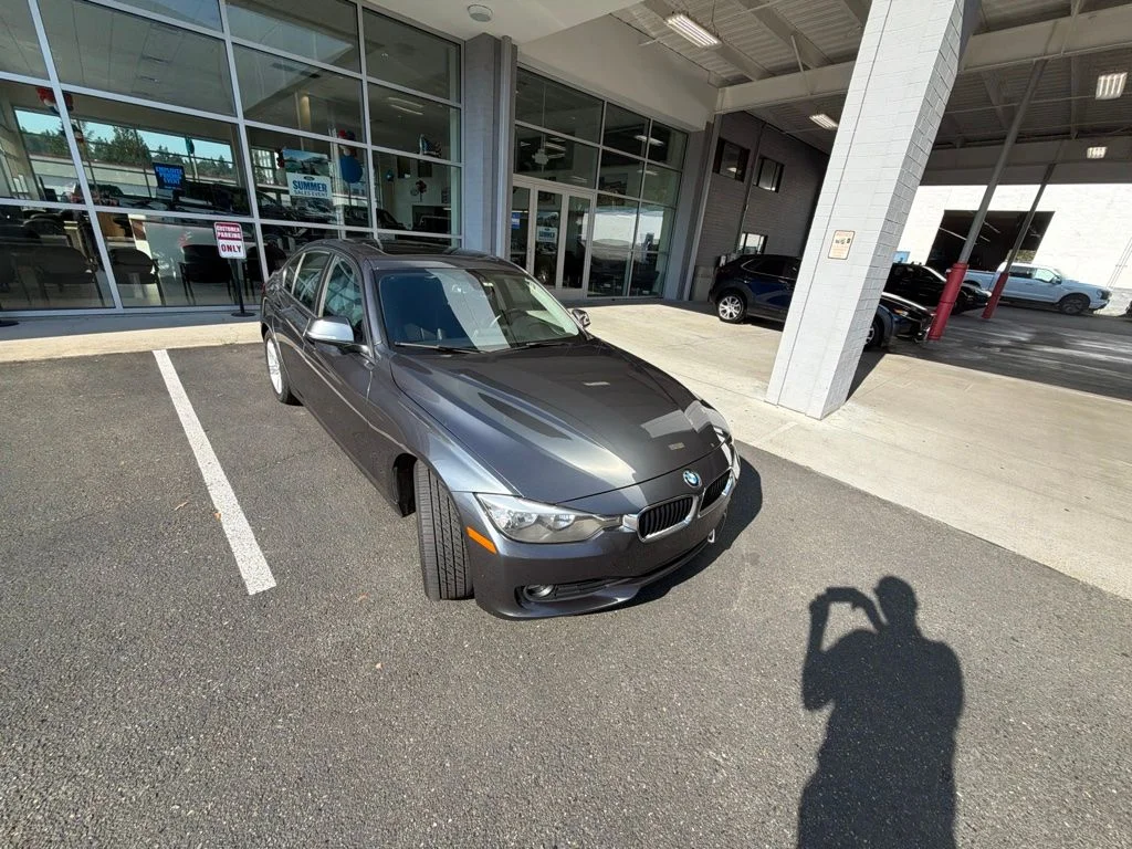 Used 2013 Mineral Gray Metallic BMW 328i xDrive image 1