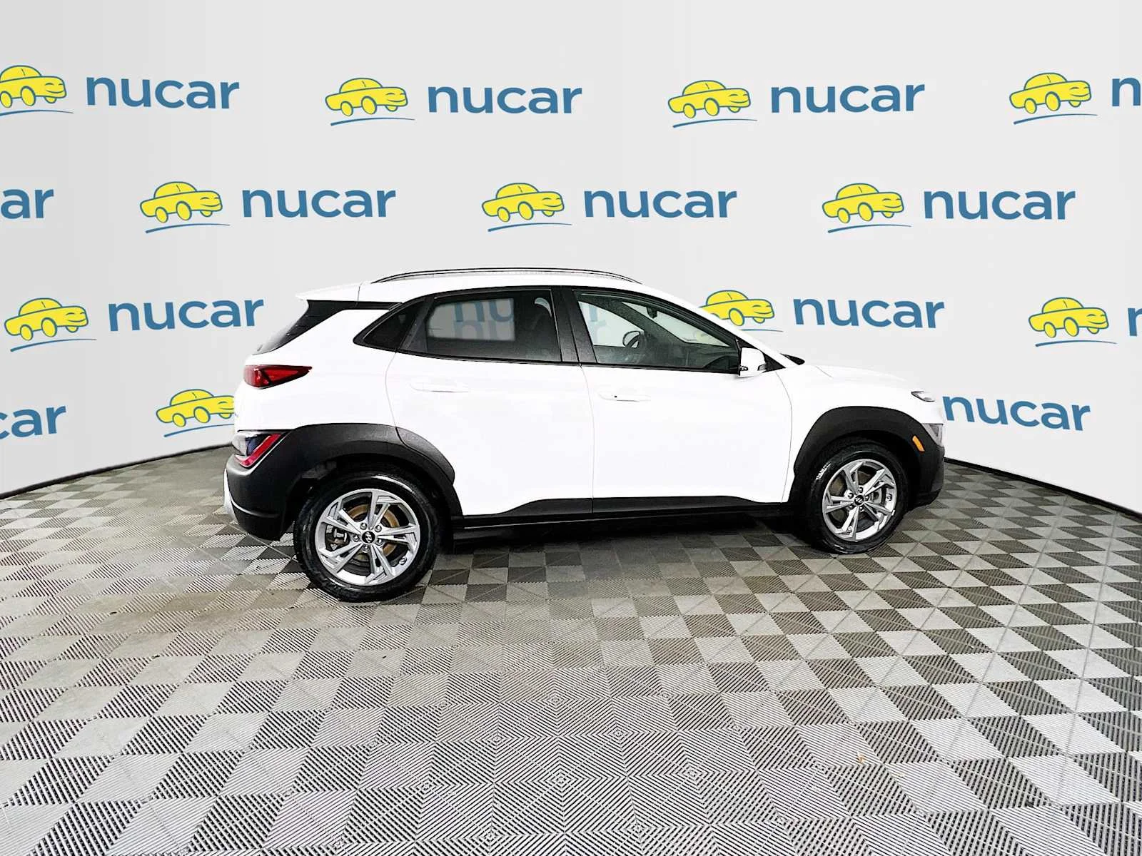 Used 2023 Lunar White Hyundai SEL image 8