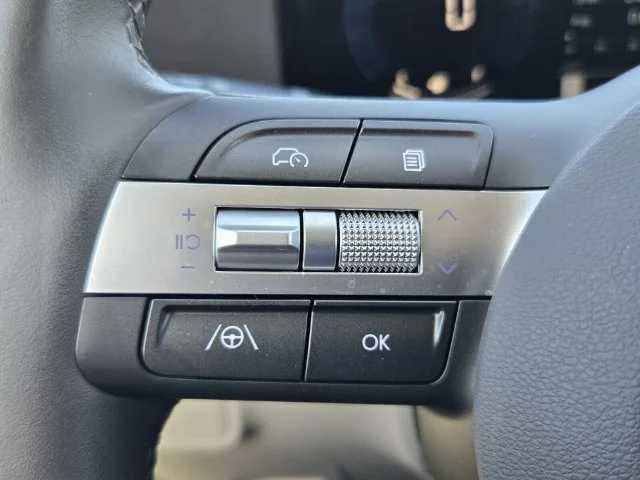 Certified Used 2024 Black Hyundai SEL image 21