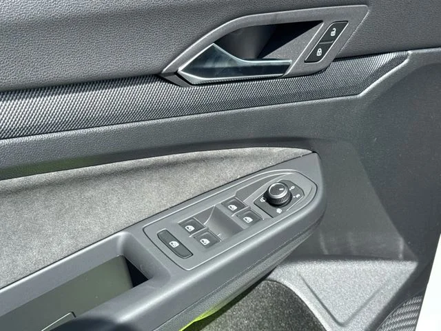 New 2026 Opal White Pearl Volkswagen SE image 38