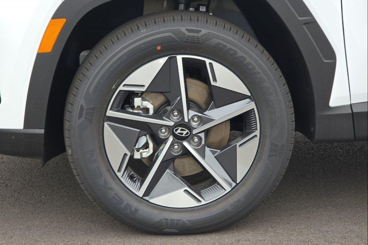 New 2026 White Hyundai SEL image 24