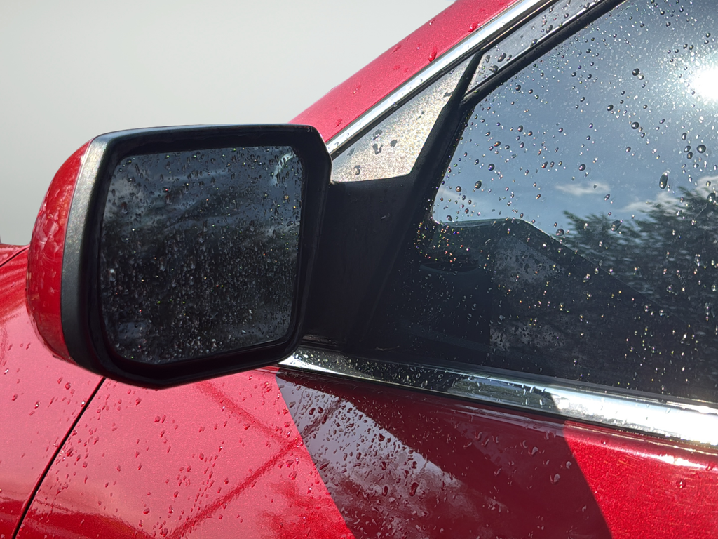 Used 2009 Red Nissan 2.5 S image 10