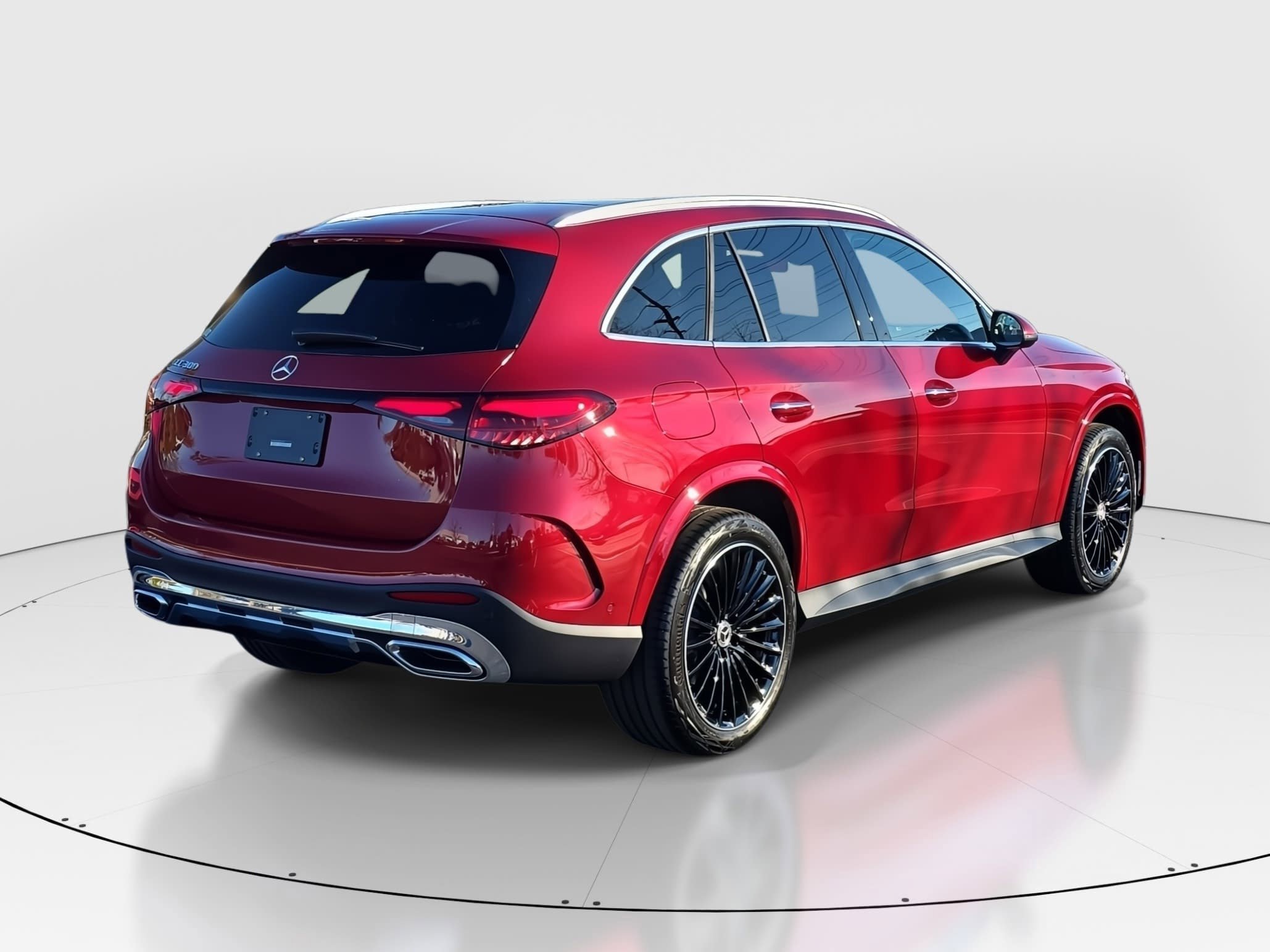 New 2026 MANUFAKTUR Patagonia Red Metallic Mercedes-Benz GLC300 image 5
