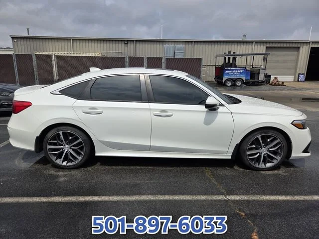 Used 2024  Honda Touring image 4