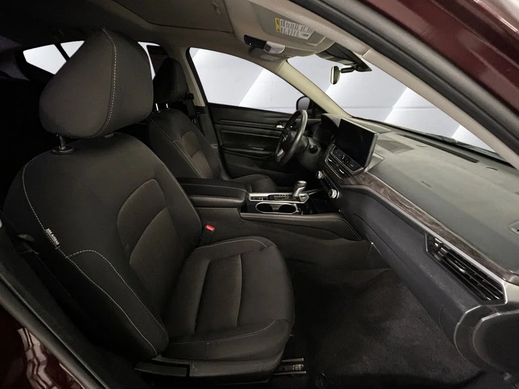 Used 2024 Red Nissan 2.5 SV image 13