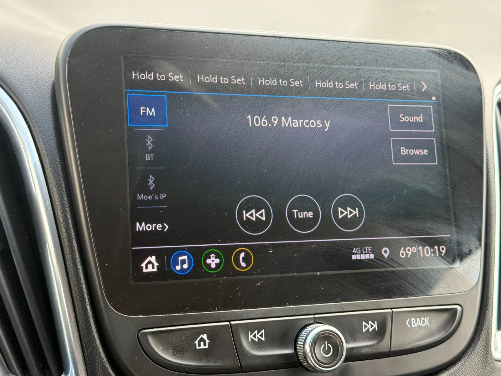 Used 2020 SILVER ICE METALLIC Chevrolet LT image 19