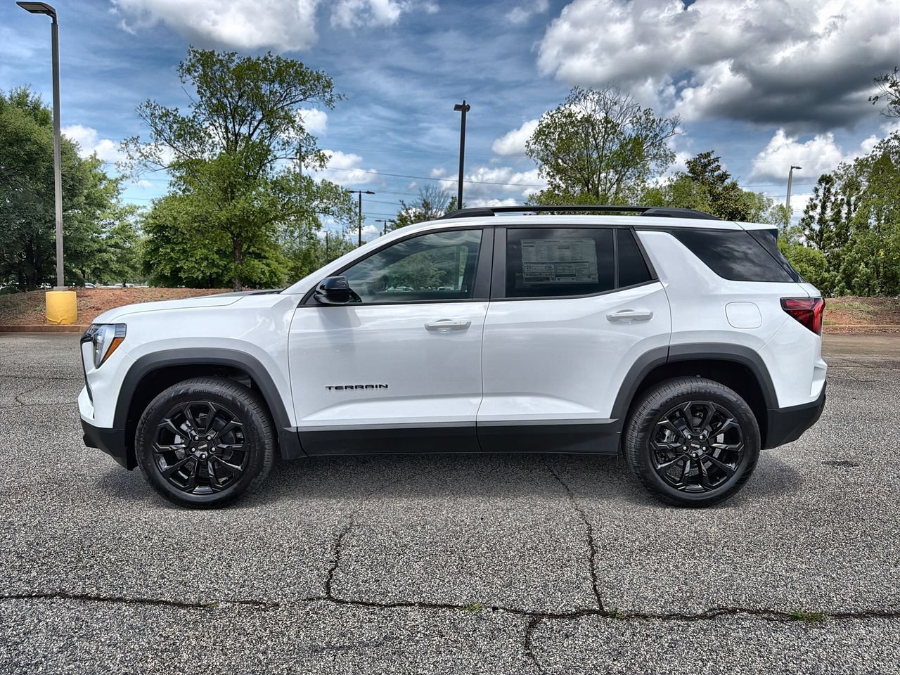New 2026 Summit White GMC Elevation image 5