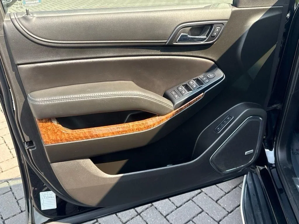 Used 2019 Black Chevrolet Premier image 11