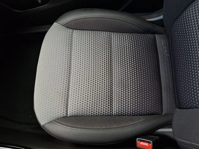 Used 2024 White Chevrolet LT image 26