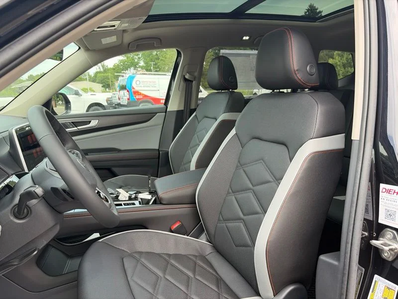 New 2026 Black Volkswagen Peak Edition image 16