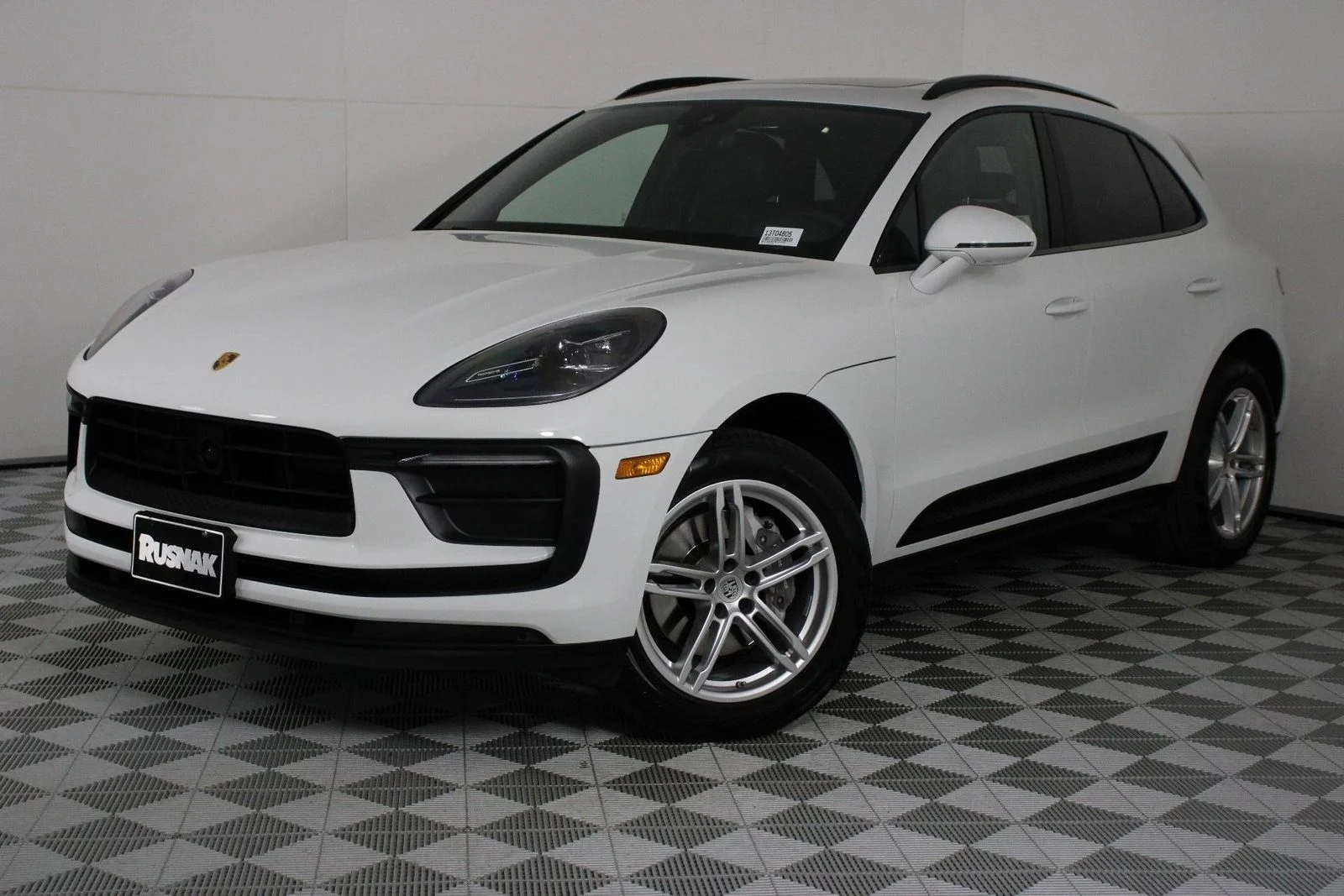 2024 Porsche Macan Base