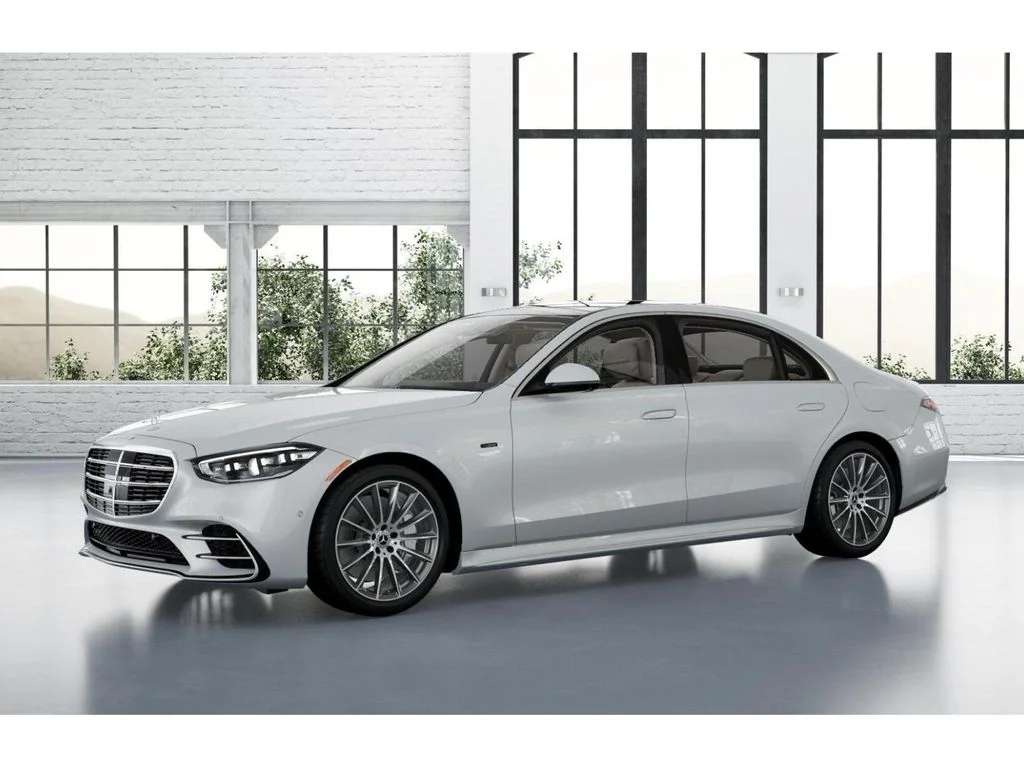 Used 2025 White Mercedes-Benz S 580e image 38