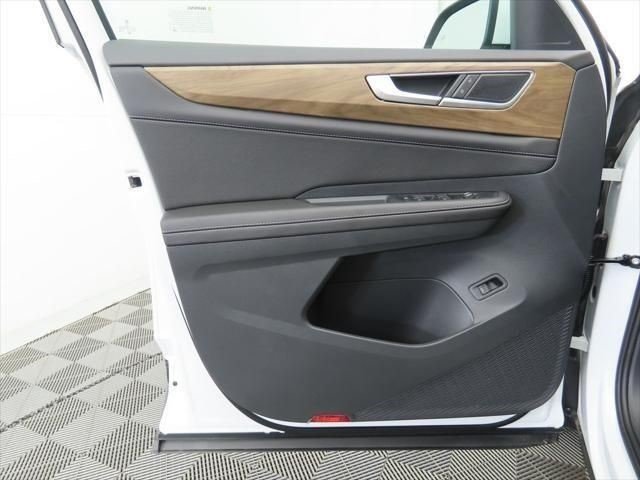 2026 Volkswagen Atlas SE w/Tech - Photo 24