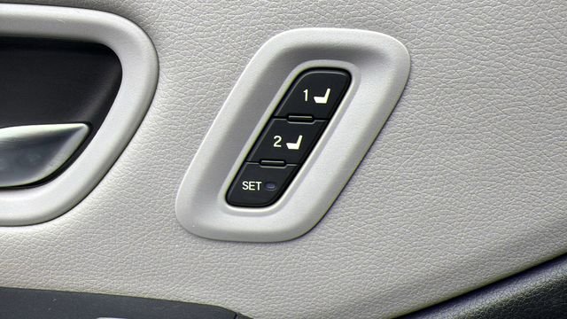 Used 2024 Obsidian Blue Pearl Honda Touring image 23
