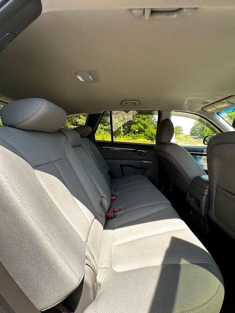 Used 2012 Frost White Hyundai GLS image 17