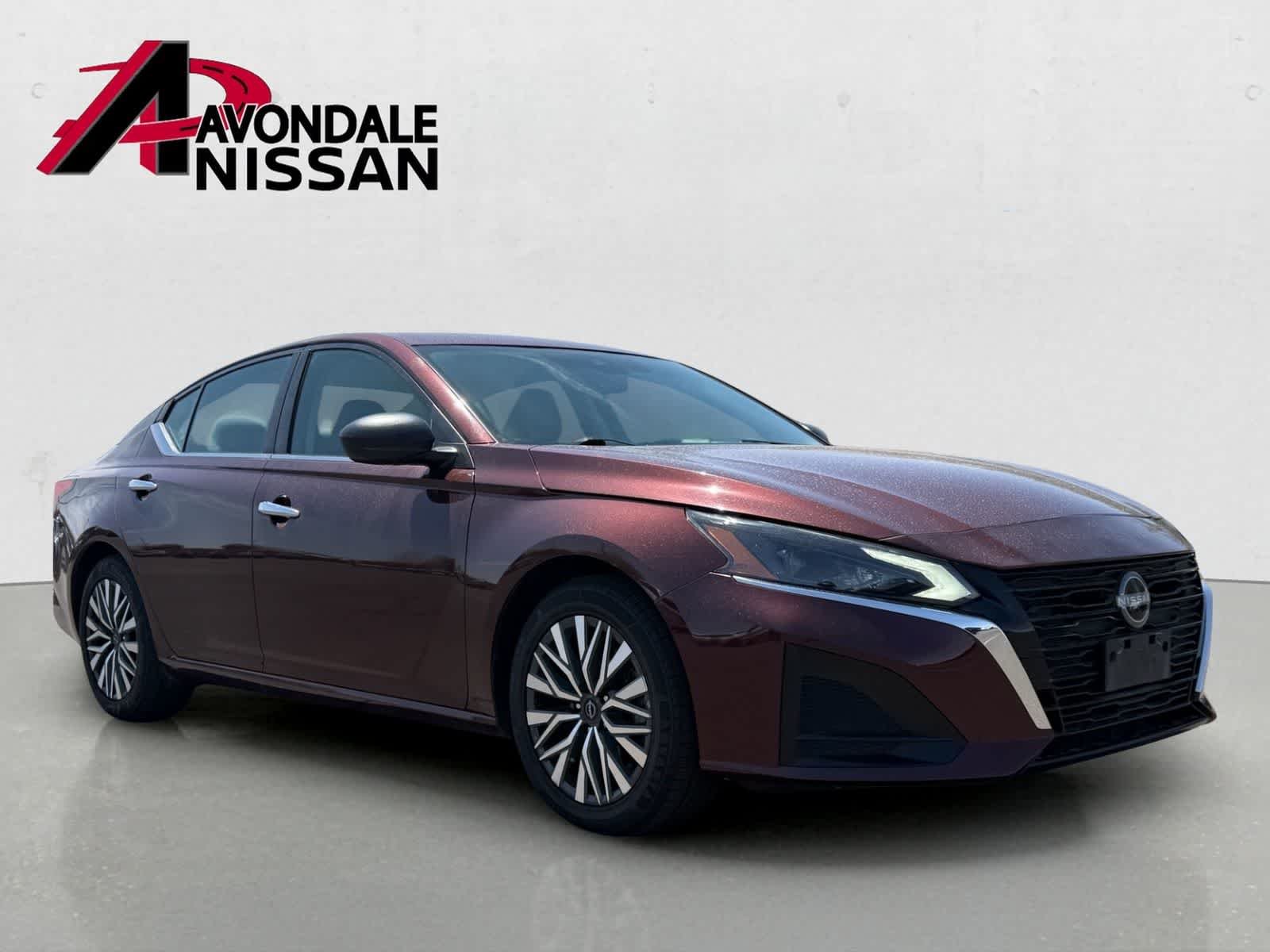 Certified Used 2024 Garnet Pearl Metallic Nissan 2.5 SV image 8