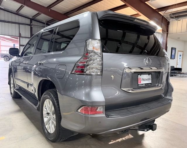 Used 2018 Gray Lexus 460 image 7