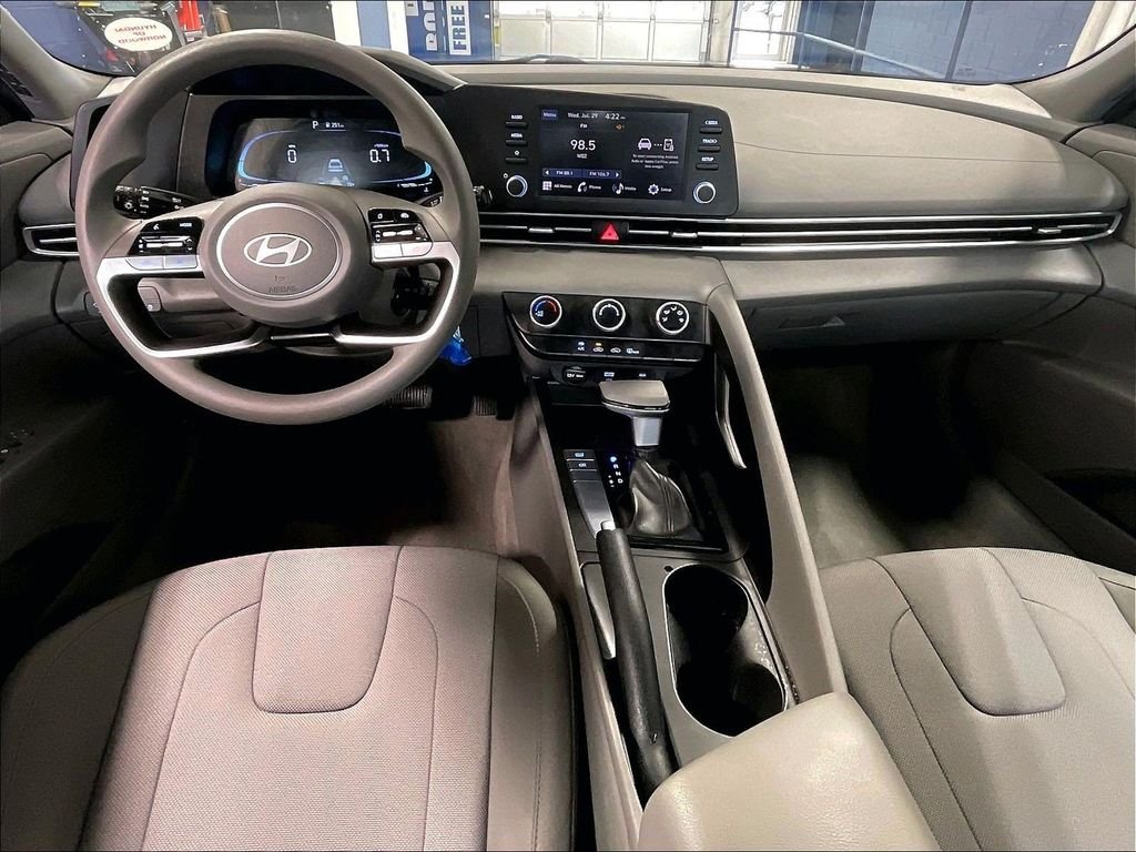 Used 2024 Gray Hyundai SE image 21