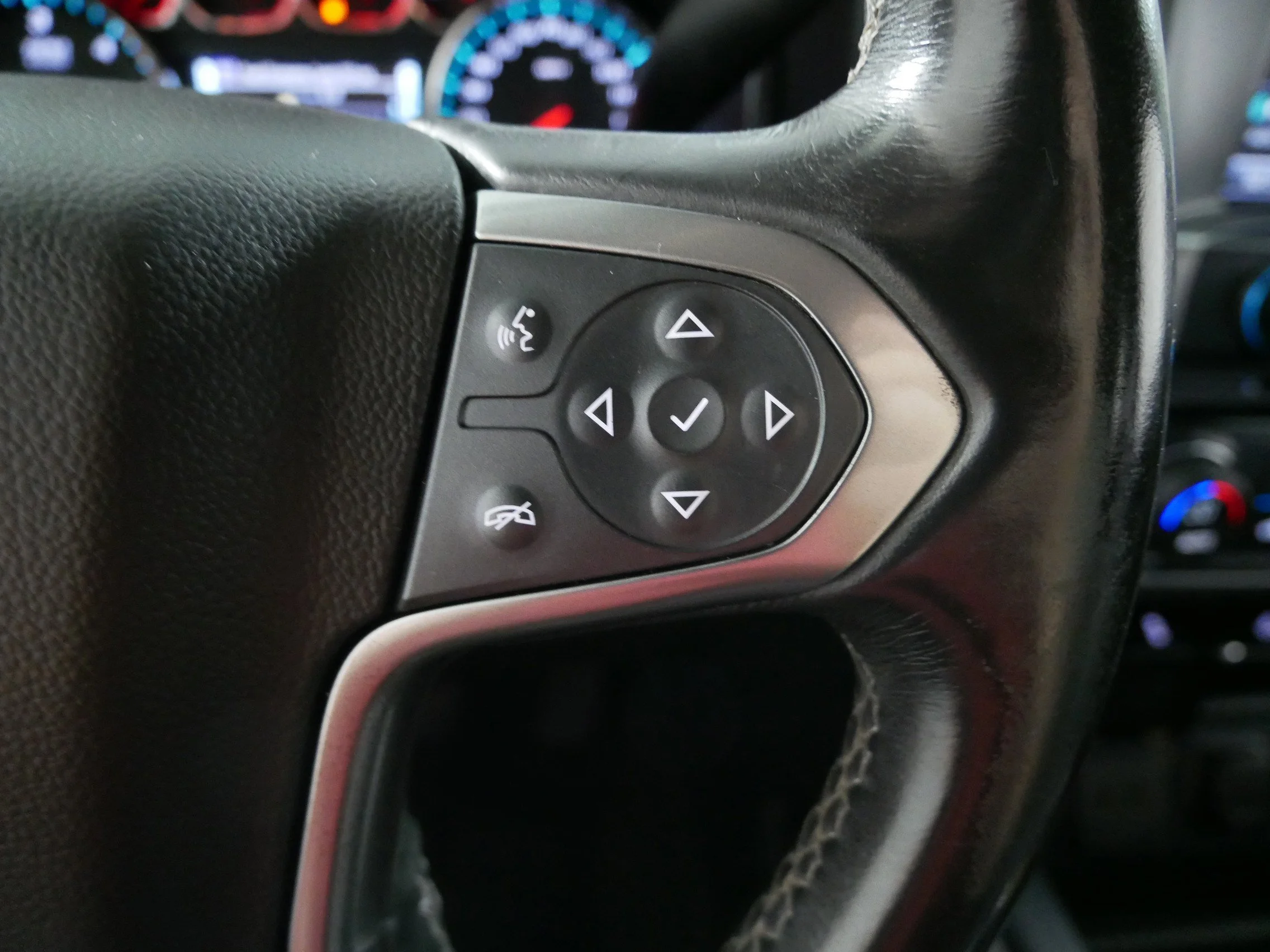 Used 2016 Black Chevrolet LT image 28