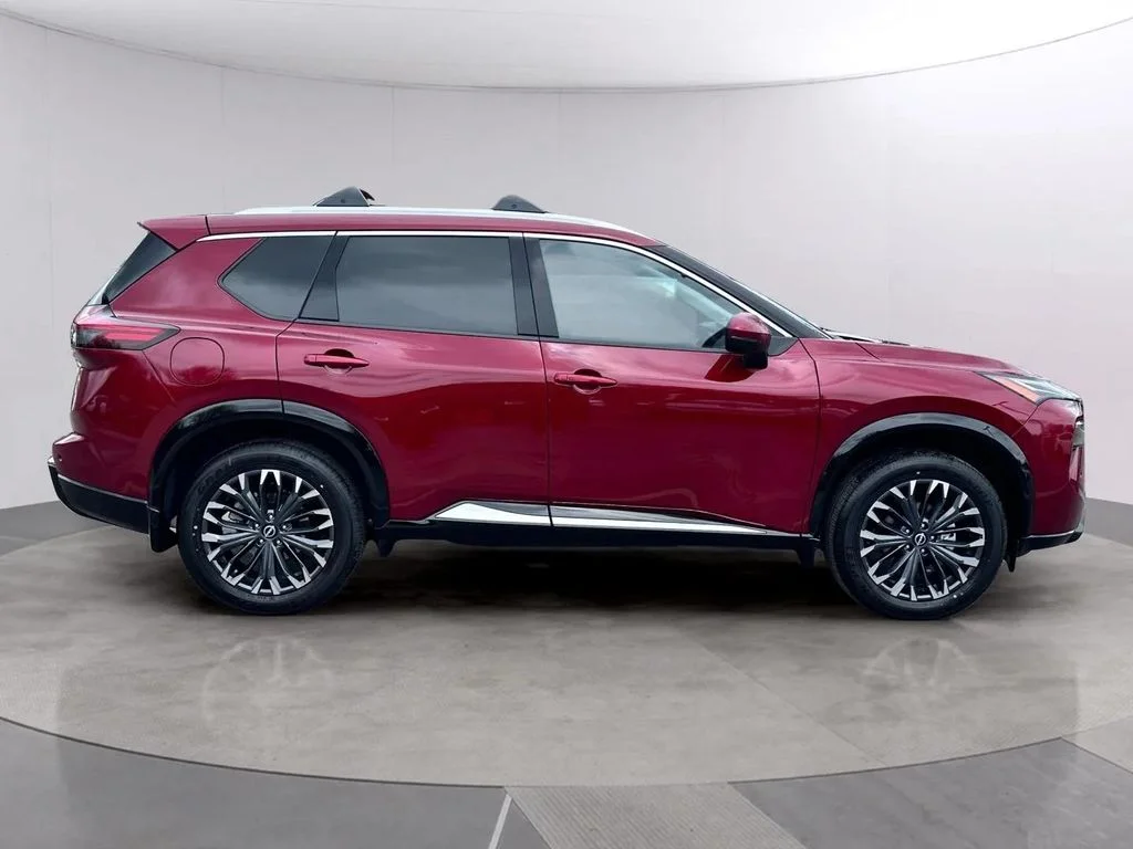New 2026 Scarlet Ember Tintcoat Nissan Platinum image 2