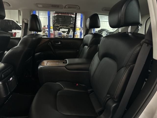 Used 2023 Silver Nissan SL image 30