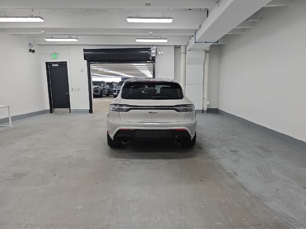 Certified Used 2023  Porsche  image 32