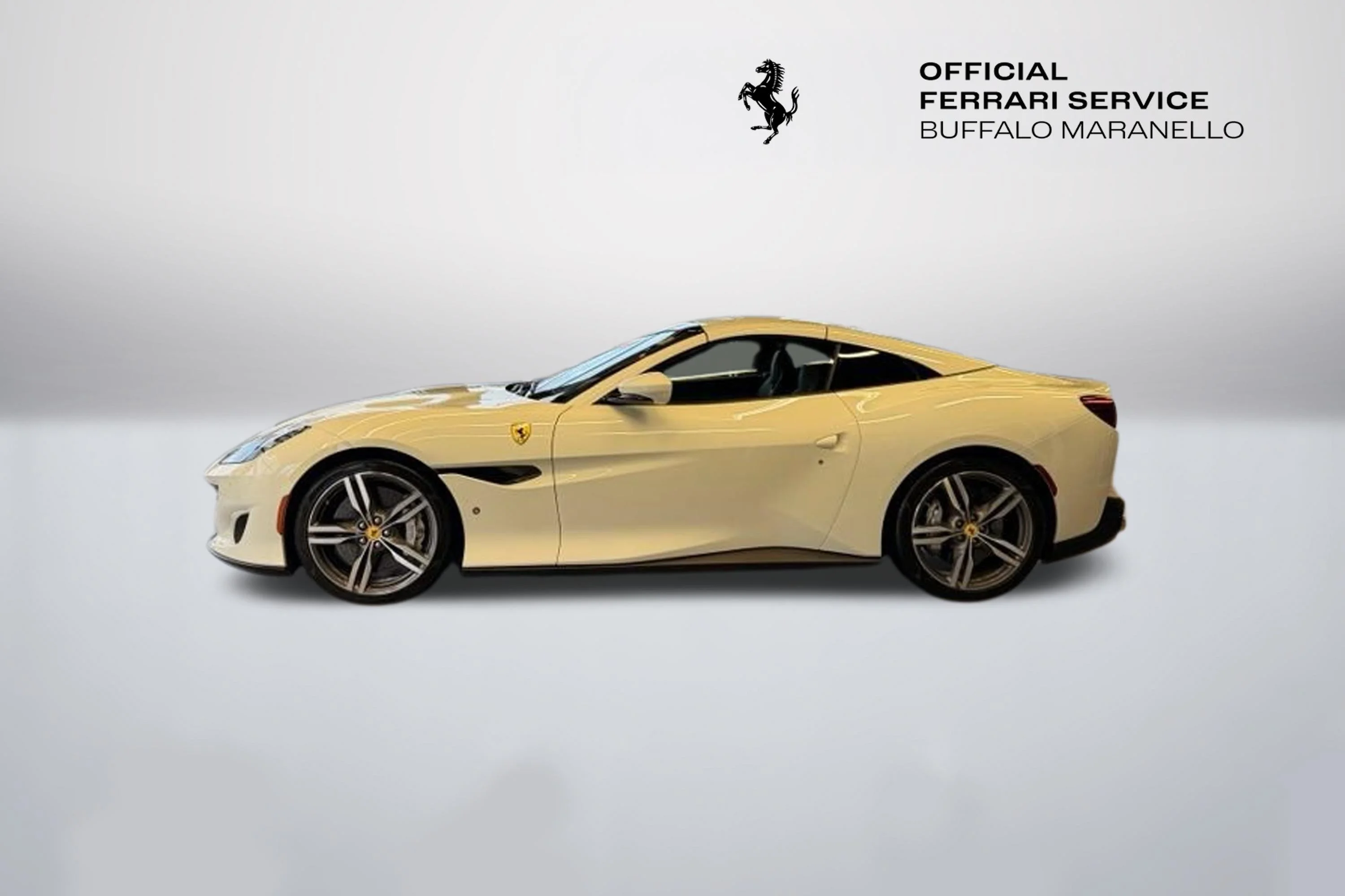 Certified Used 2019 Bianco Avus Ferrari Base image 4