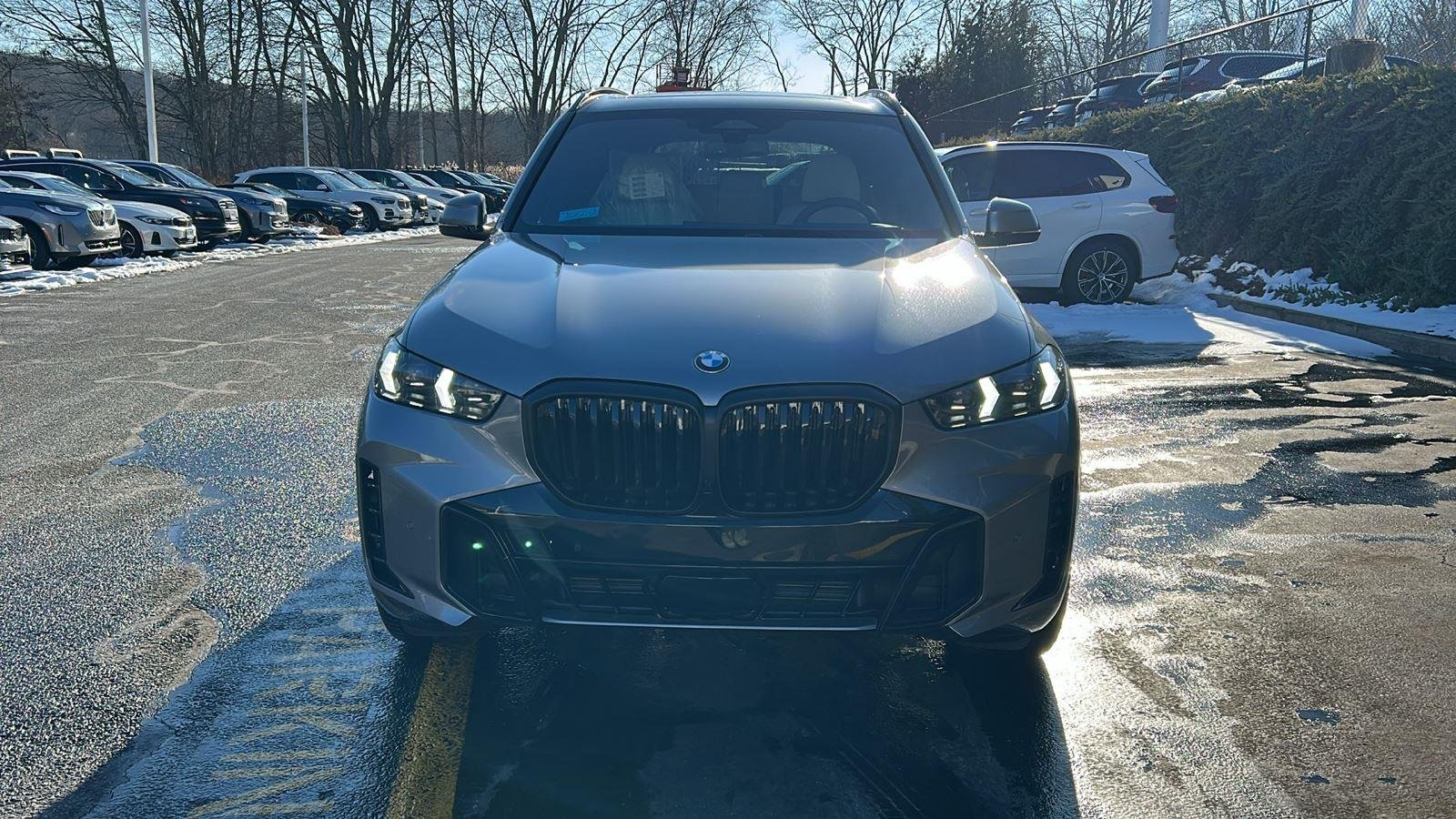 New 2026 Skyscraper Grey Metallic BMW xDrive40i image 2