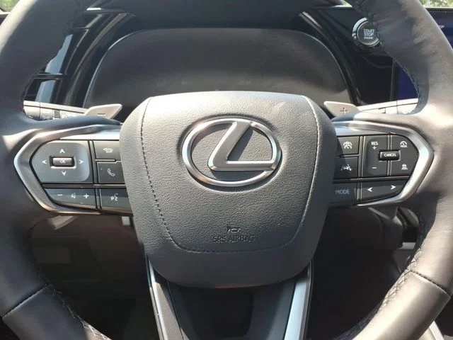 New 2026 Wind Chill Pearl Lexus PREMIUM AWD image 22