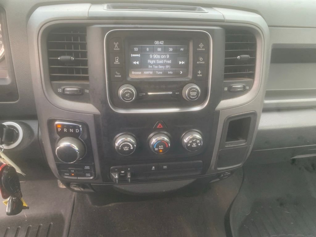 Used 2015 Brilliant Black Crystal Pearlcoat Ram Express image 13