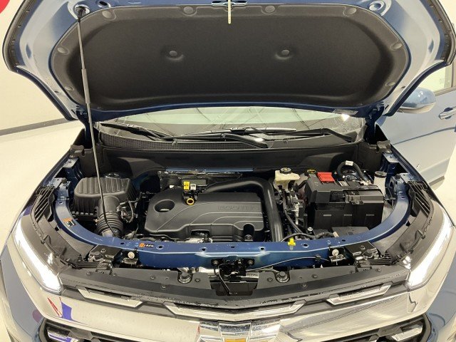 New 2027 Lakeshore Blue Metallic Chevrolet LT image 40