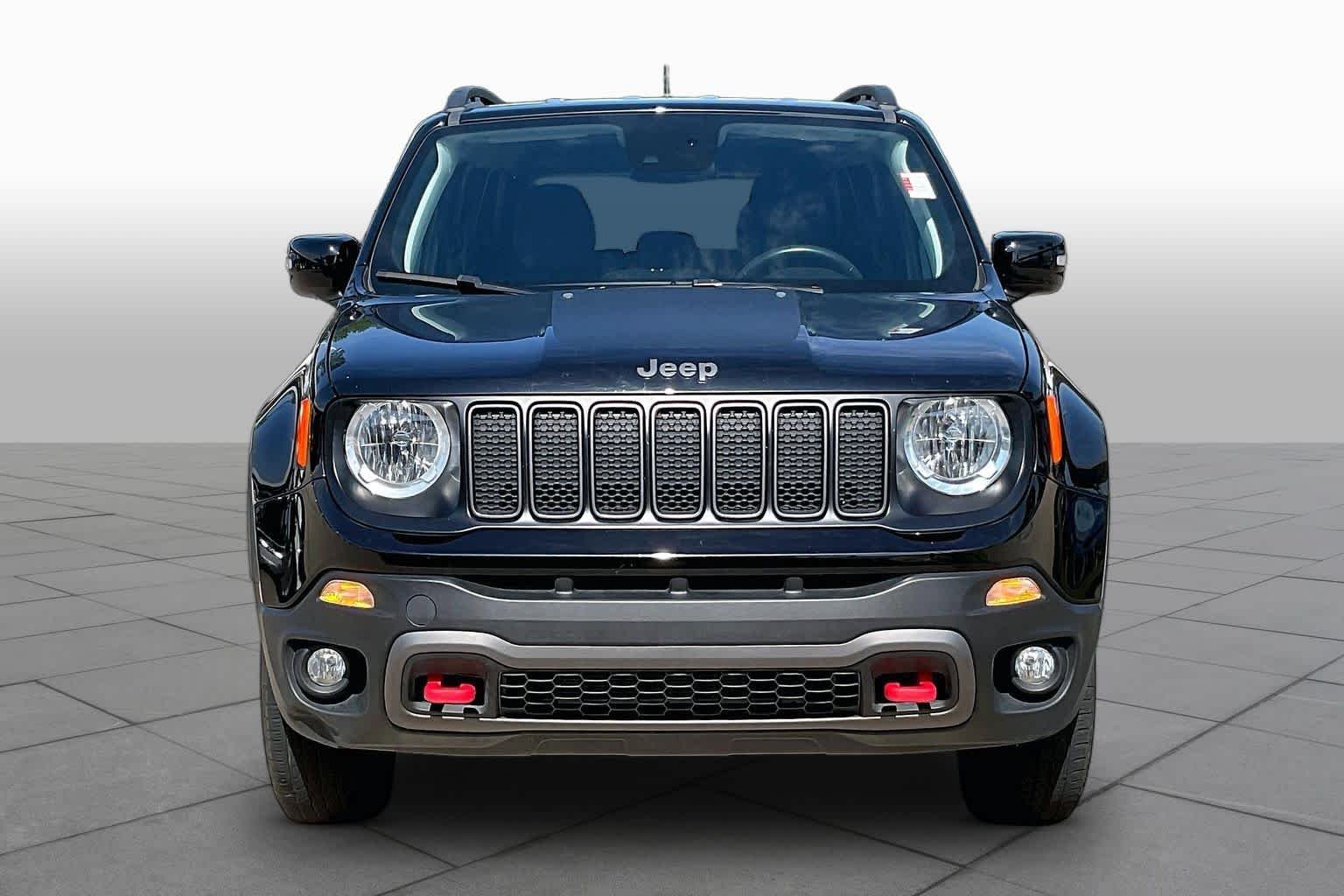 Certified Used 2022 BLACK CLEAR COAT Jeep Trailhawk image 4