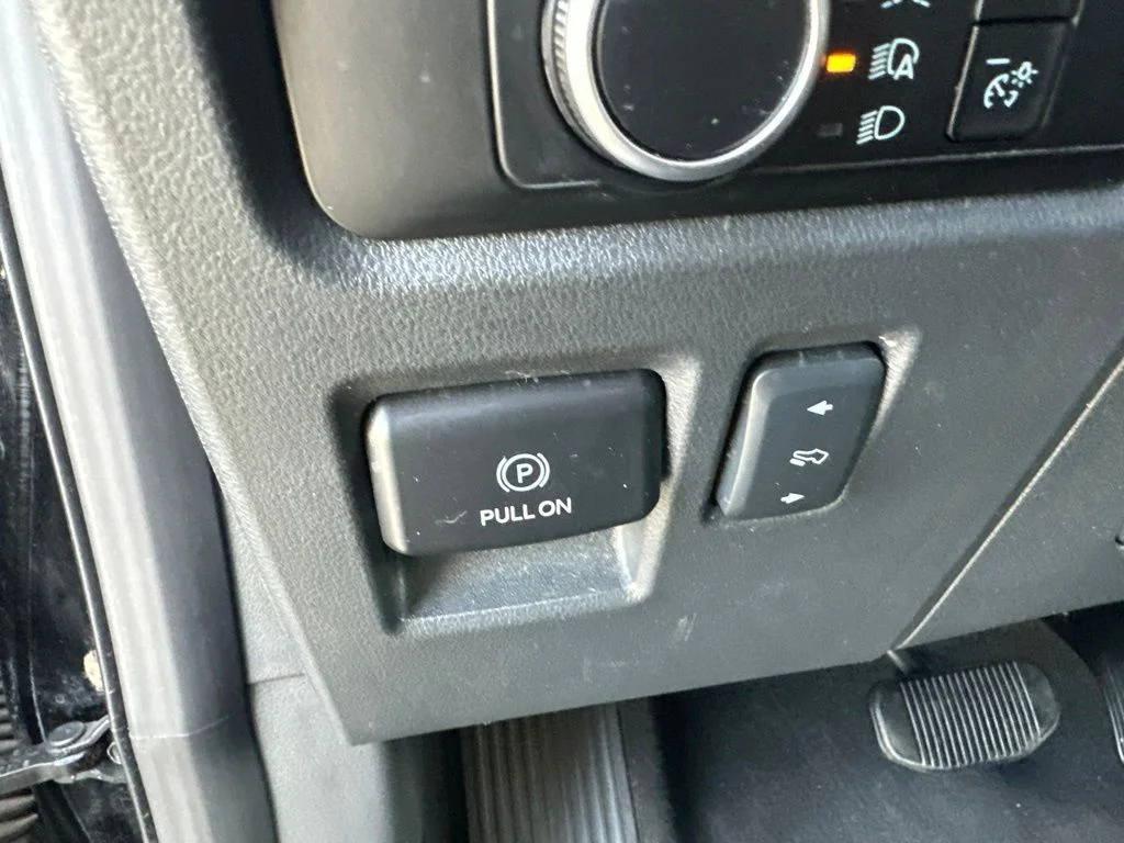 Used 2024 Black Ford XLT image 11