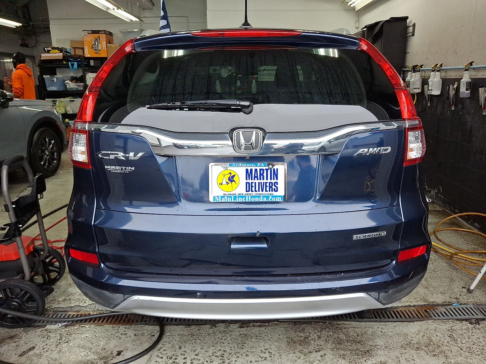 Used 2015 Obsidian Blue Pearl Honda Touring image 4