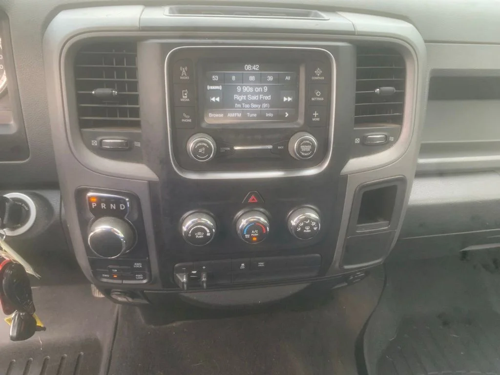 Used 2015 Brilliant Black Crystal Pearlcoat Ram Express image 13