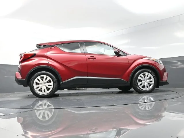 Used 2019 Red Toyota LE image 49