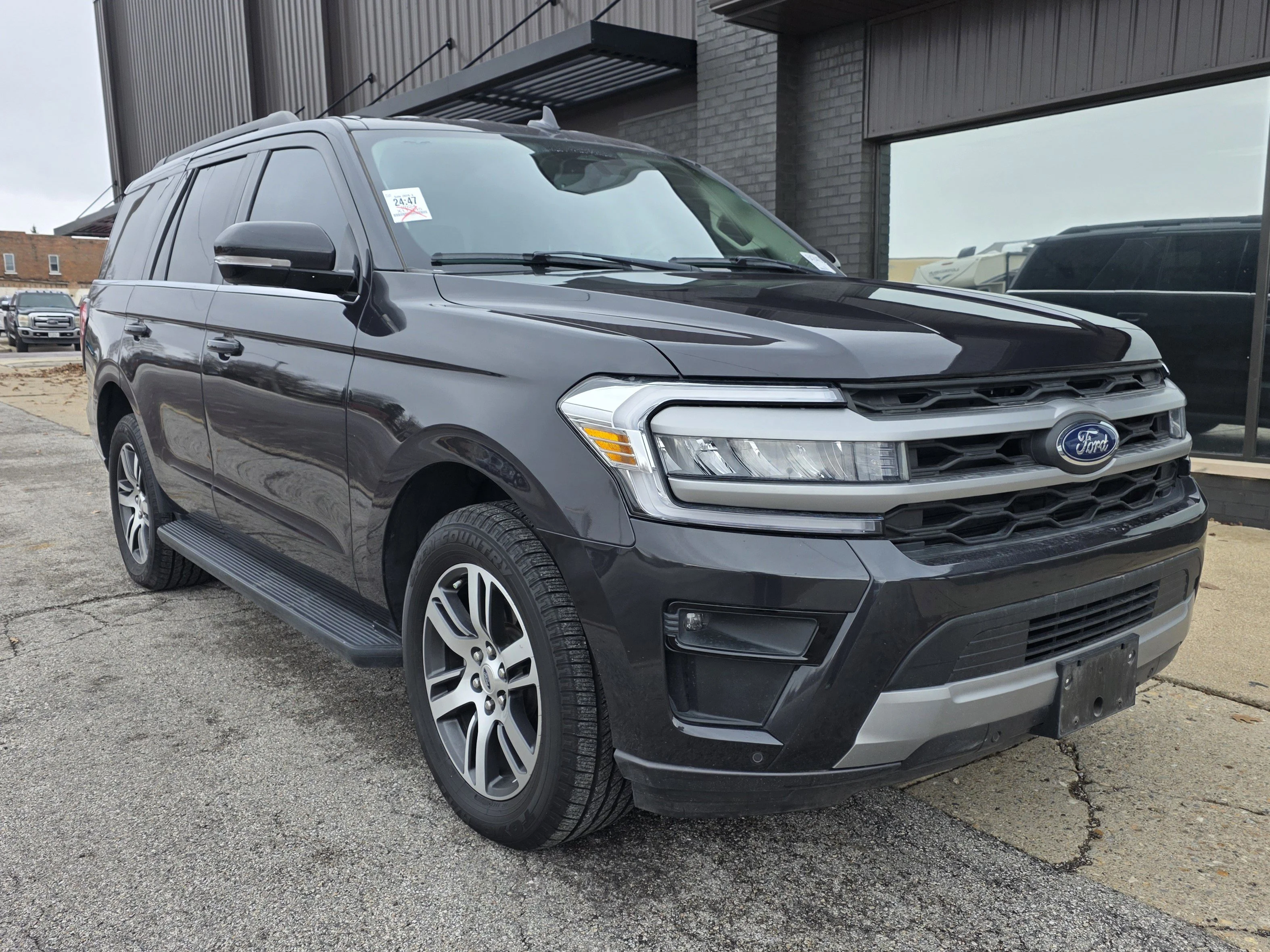 Used 2024 Gray Metallic Ford XLT image 3