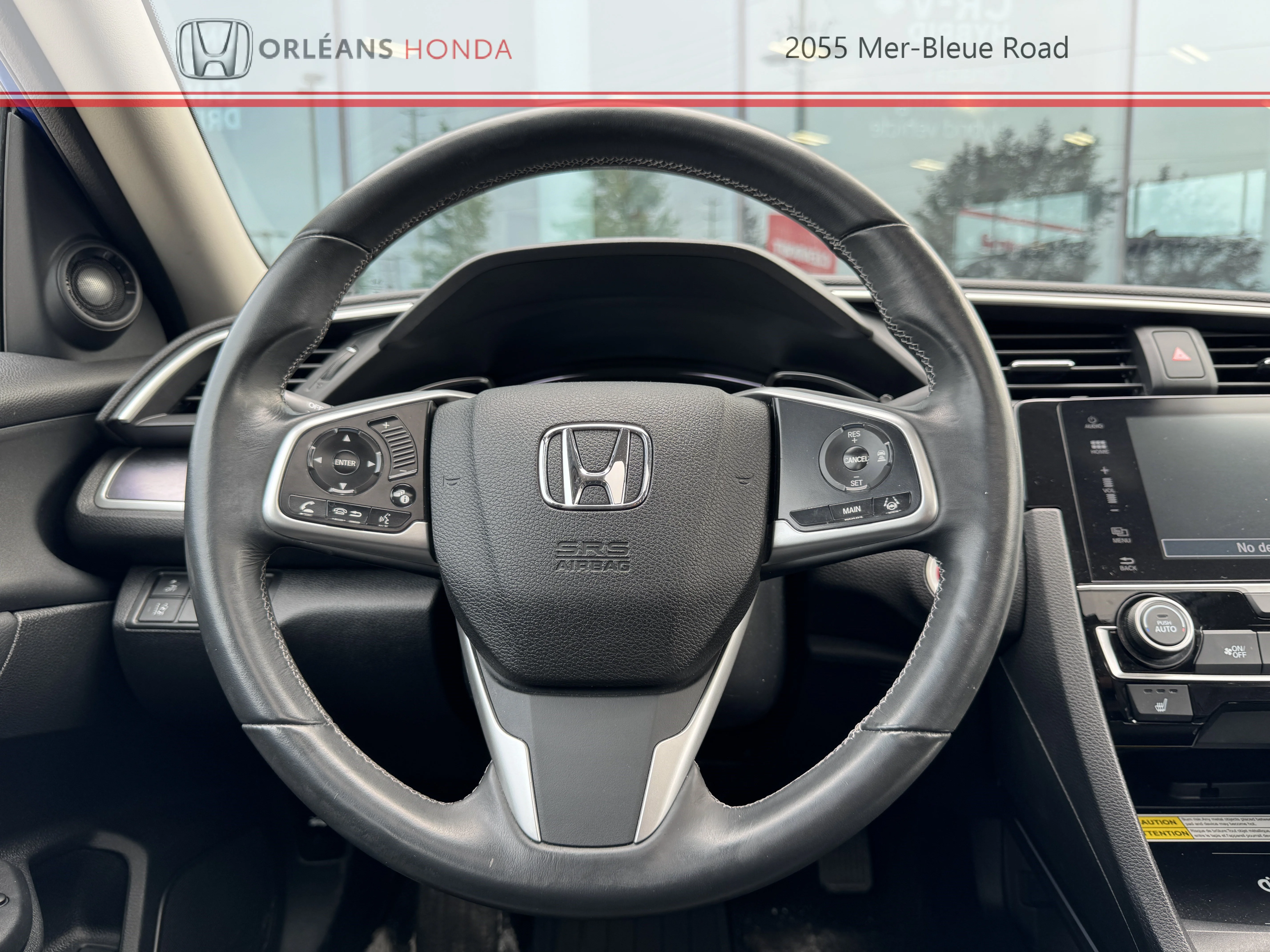 Used 2018  Honda Touring image 8