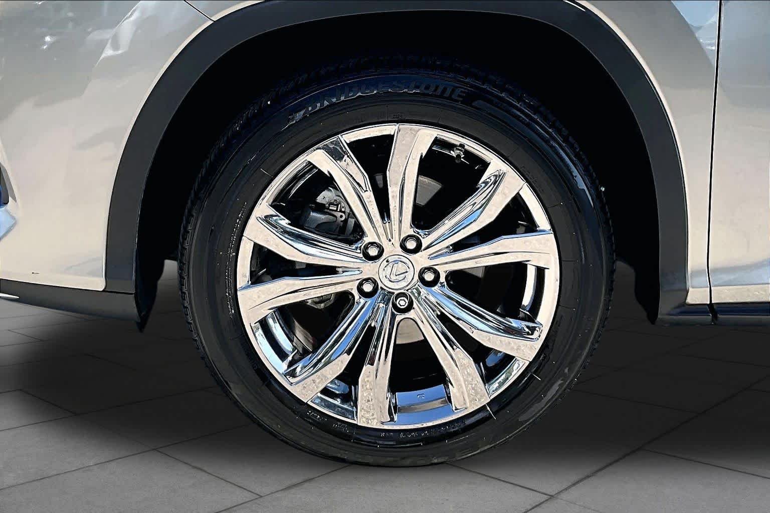 Used 2020 Atomic Silver Lexus  image 11