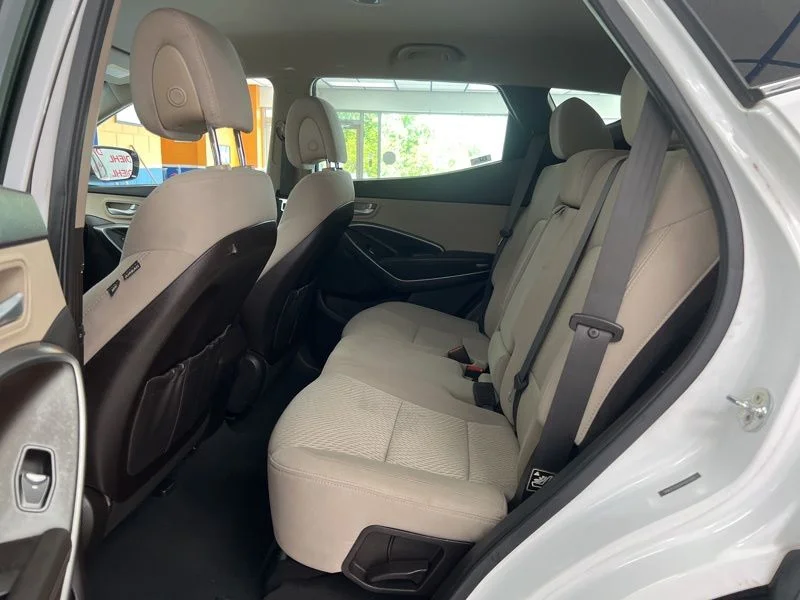 Used 2017 White Hyundai 2.4 Base image 15