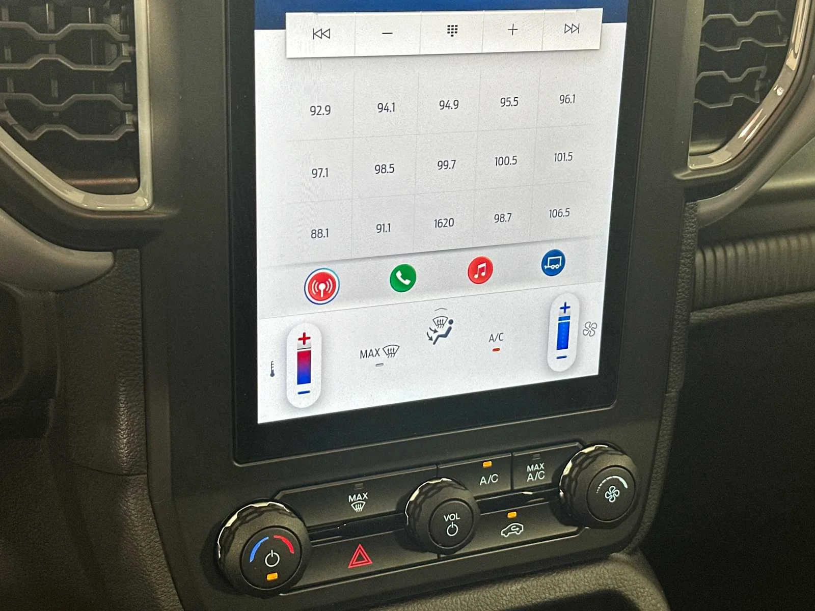 New 2025 Oxford White Ford XL image 33