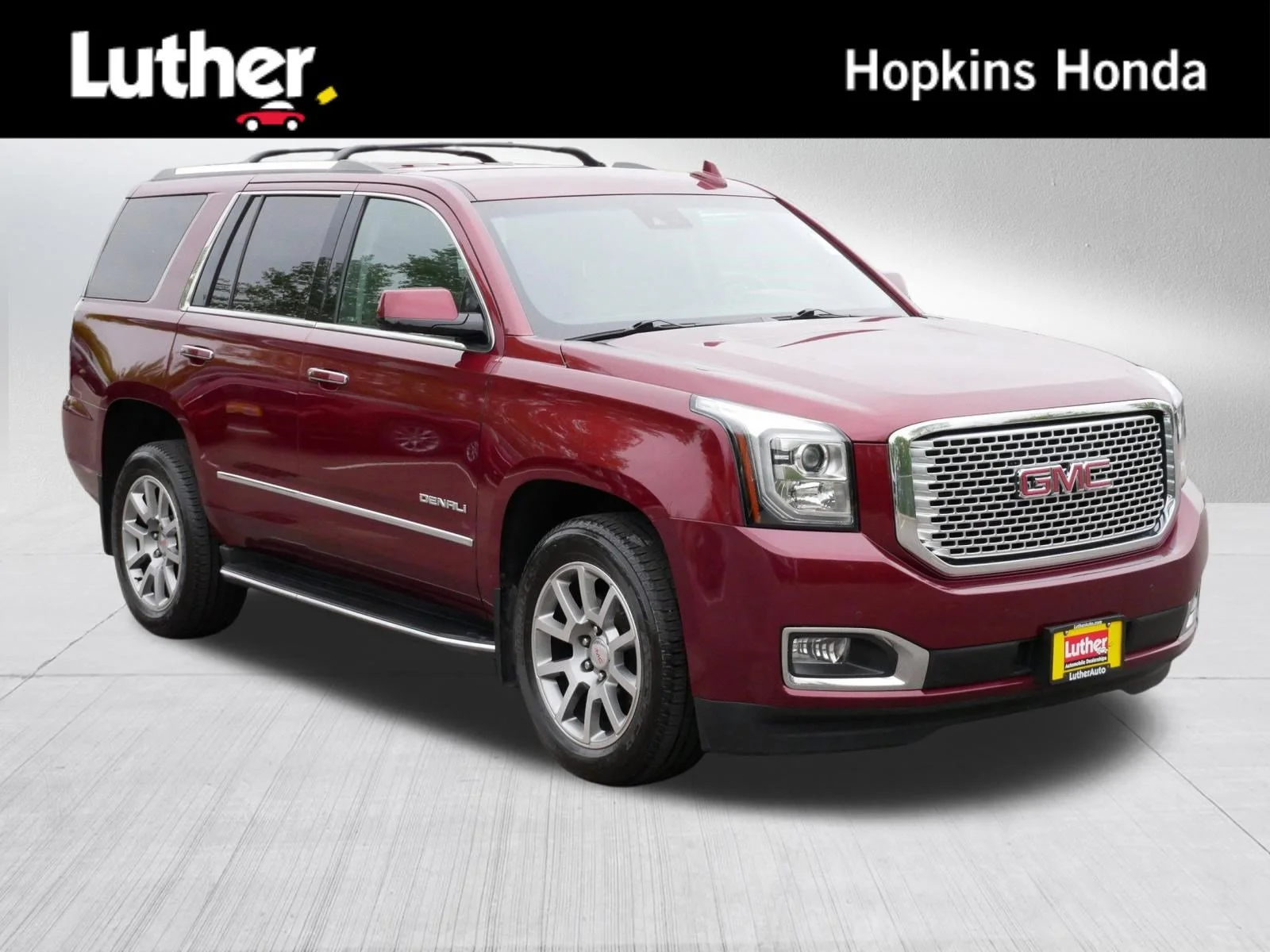 2017 GMC Yukon 4WD Denali's photo