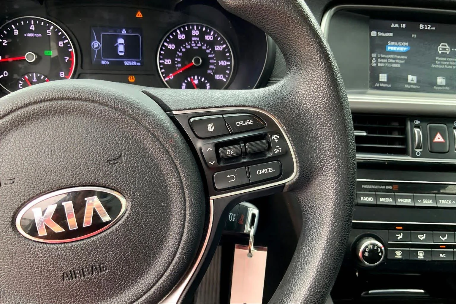 Used 2018 Snow White Pearl Kia LX image 23
