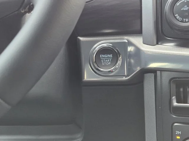New 2026 Oxford White Ford Lariat® image 16