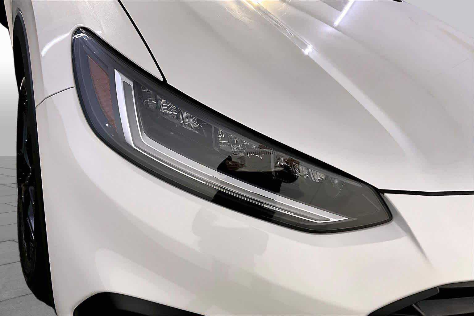 Used 2025 Platinum White Pearl Honda Sport image 27