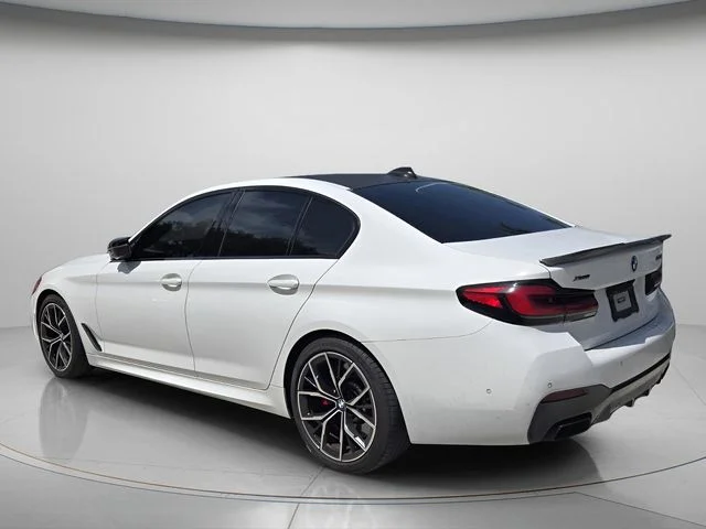 Used 2022 White BMW M550i xDrive image 7