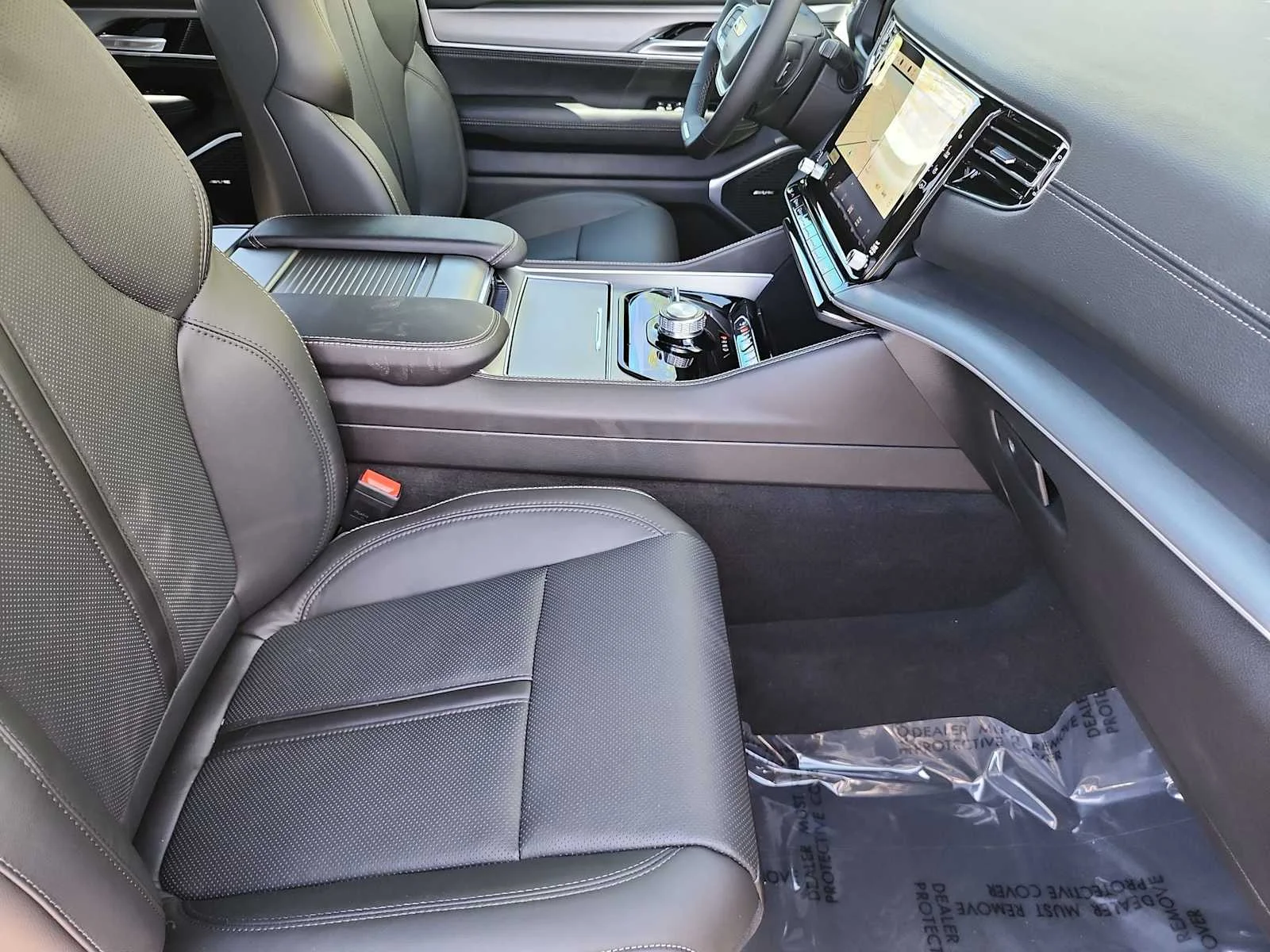 New 2026 Baltic Gray Metallic Clearcoat Jeep  image 18