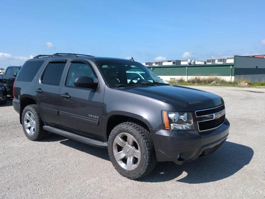 Used 2010 Taupe Gray Metallic Chevrolet LT image 4