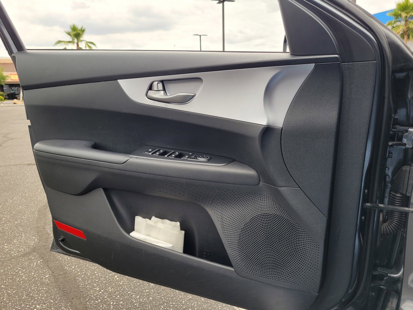 Used 2022 Gray Kia LXS image 25
