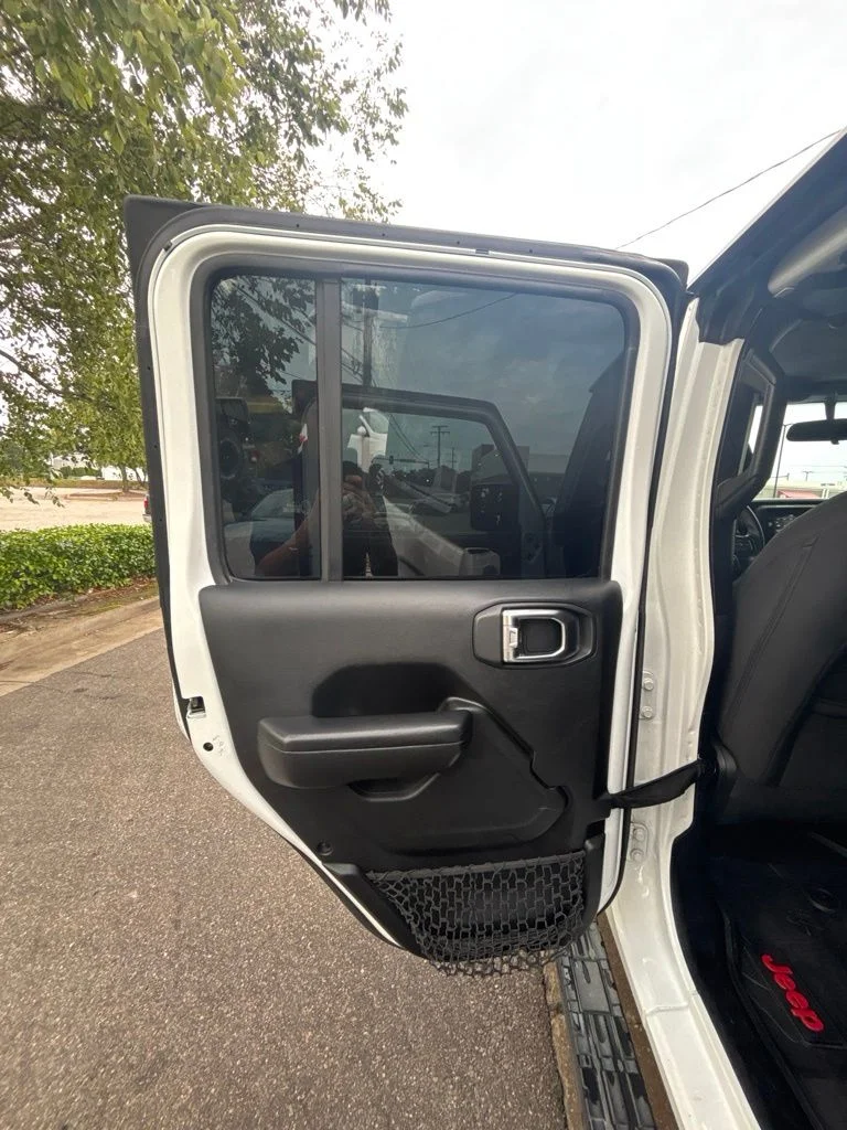 Used 2018 White Jeep Unlimited Sport S image 16